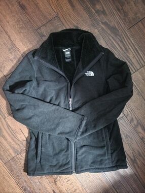 The North Face Women’s Black Teddy Fleece Jacket